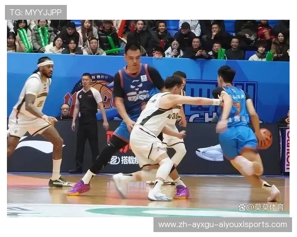 CBA与足球的暖心差距：CBA与足球文化差异与温暖对比